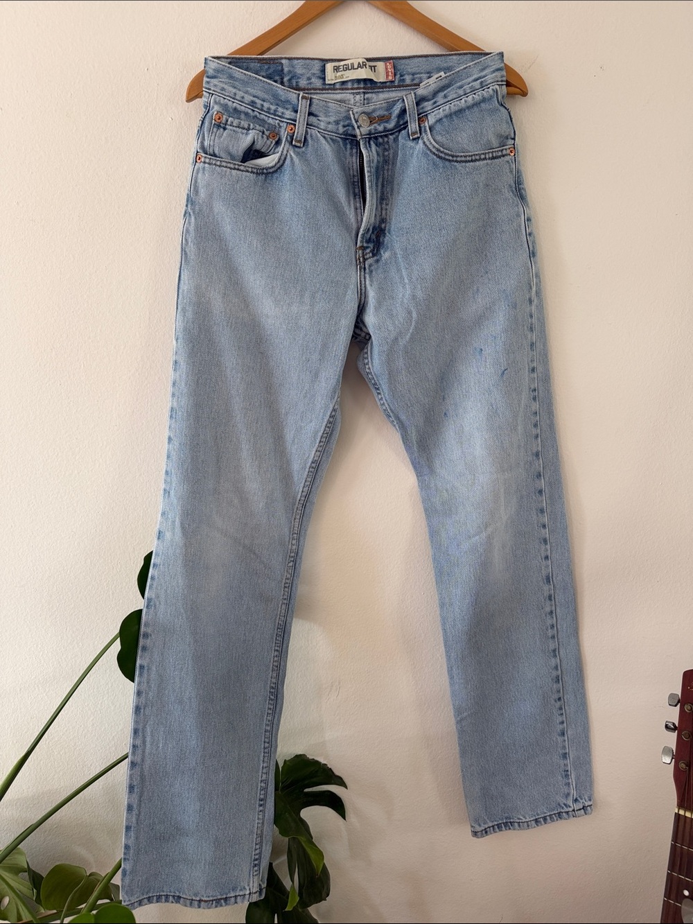 Levi’s 505 Regular Fit Light Blue Wash Boyfriend Jeans 30” W x 33”L